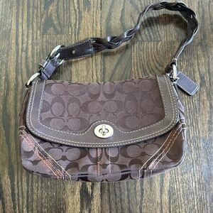 Coach vintage 2000s style purse